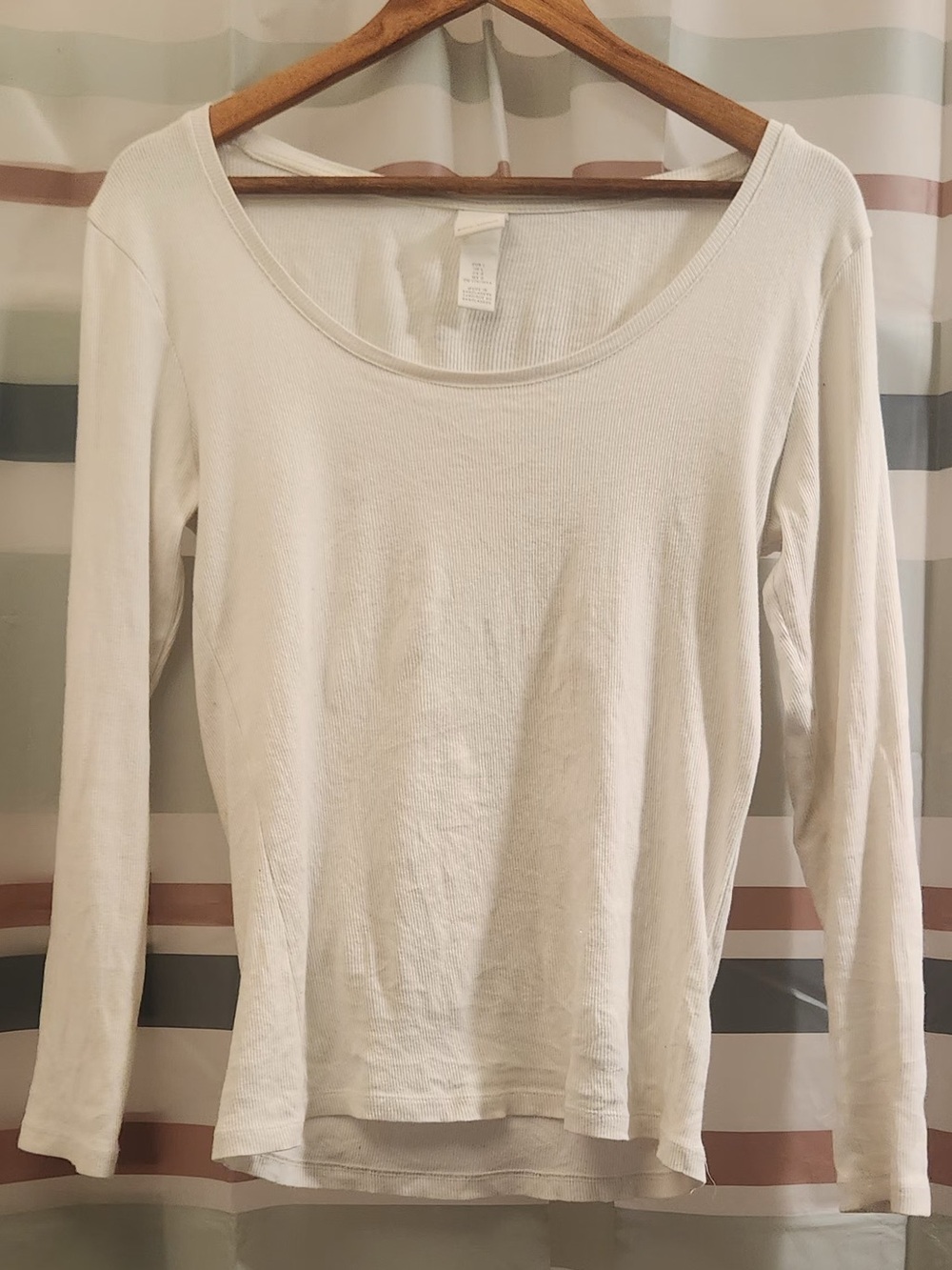 H&M white Scoop Neck Long-Sleeve Top